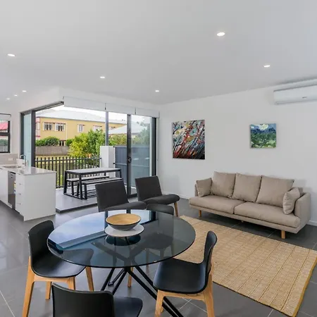 Oxford Steps - Executive 2Br Bulimba Apartment Across From The Park On Oxford St Brisbane Exterior photo