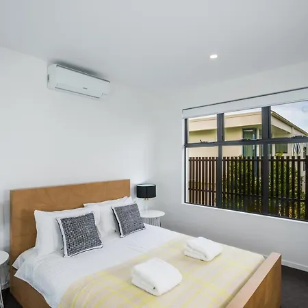 Oxford Steps - Executive 2Br Bulimba Apartment Across From The Park On Oxford St Brisbane Exterior photo